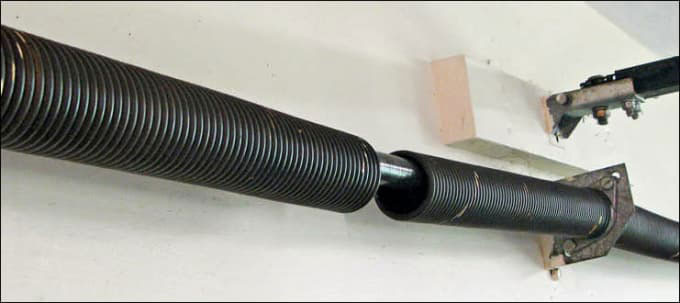 Garage door spring repair Waldorf